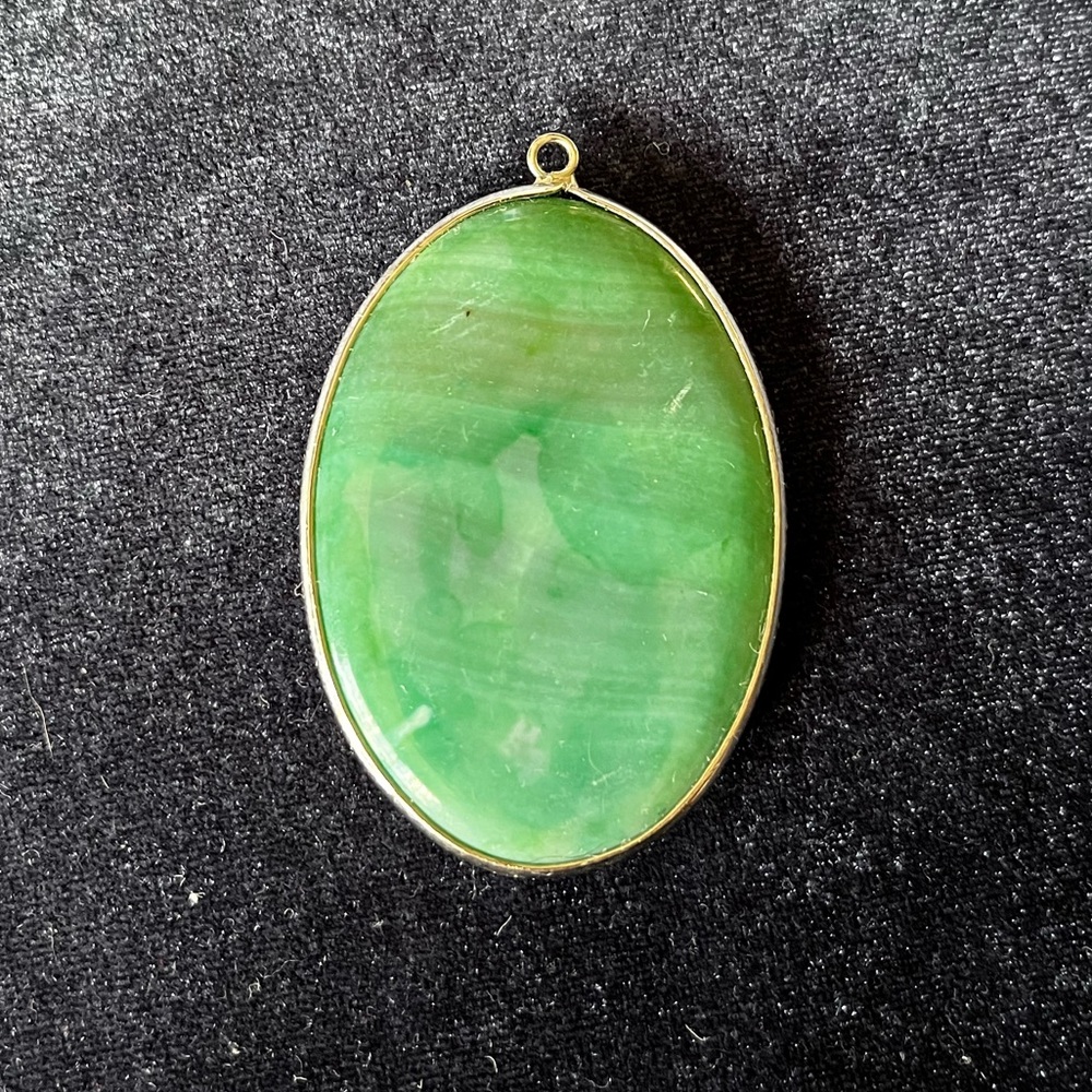 Pretty Stone Silver Pendant